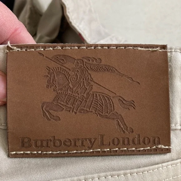 Burberry Light Beige Khaki Pants - Picture 7 of 13